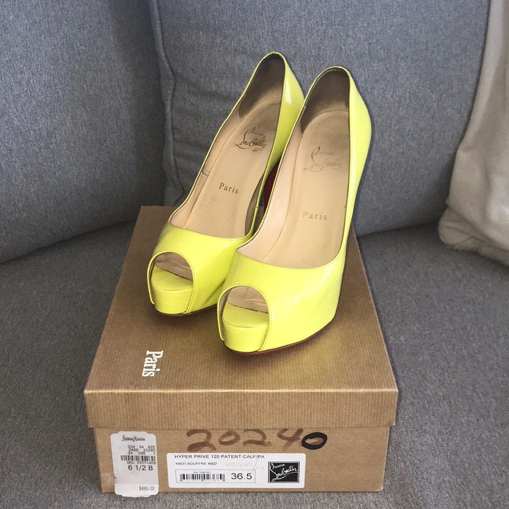 Yellow Paton leather peep toe heels